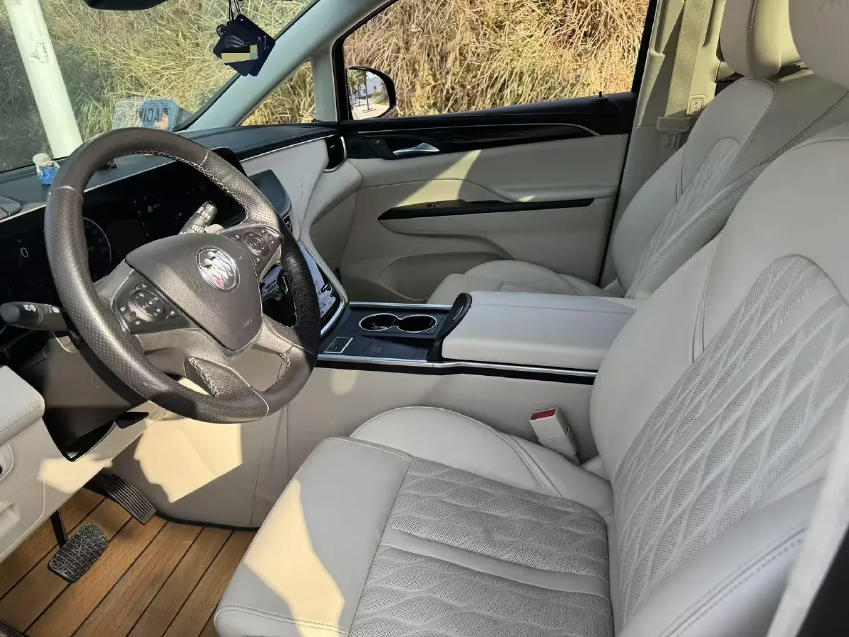 2021 Buick GL8 2.0T 237HP L4 9AT,autocango,china used car exporter,china ev exporter,chinese used car exporter,chinese used ev exporter