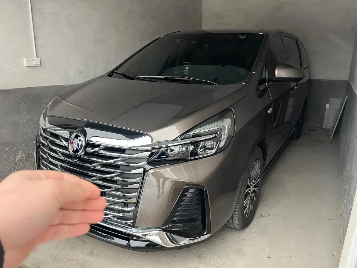 2023 Buick GL8 2.0T 237HP L4 9AT