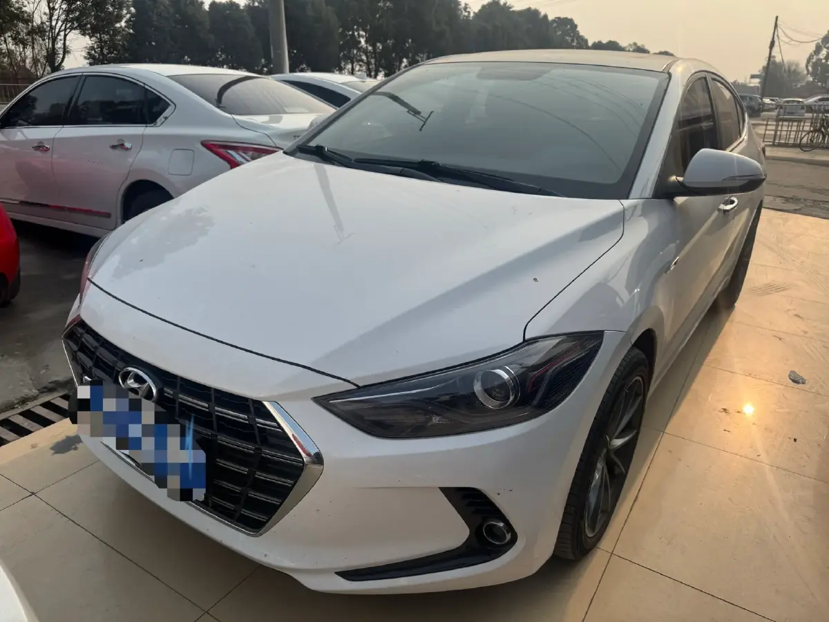 2019 Hyundai Elantra 1.4T 130HP L4 7DCT