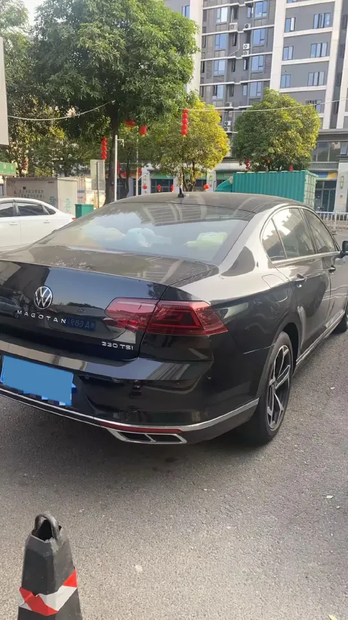 2023 Volkswagen Magotan 2.0T 186HP L4 7DCT,autocango,china used car exporter,china ev exporter,chinese used car exporter,chinese used ev exporter
