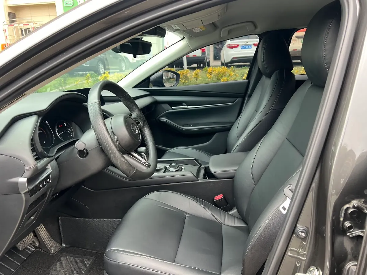 2022 Mazda 3 Axela 2.0L 158HP L4 6AT,autocango,china used car exporter,china ev exporter,chinese used car exporter,chinese used ev exporter