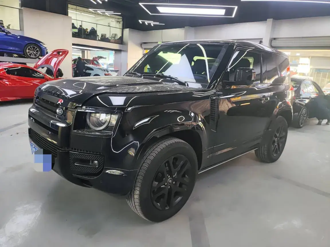 2023 Land Rover Defender 3.0T 400HP L6 8AT