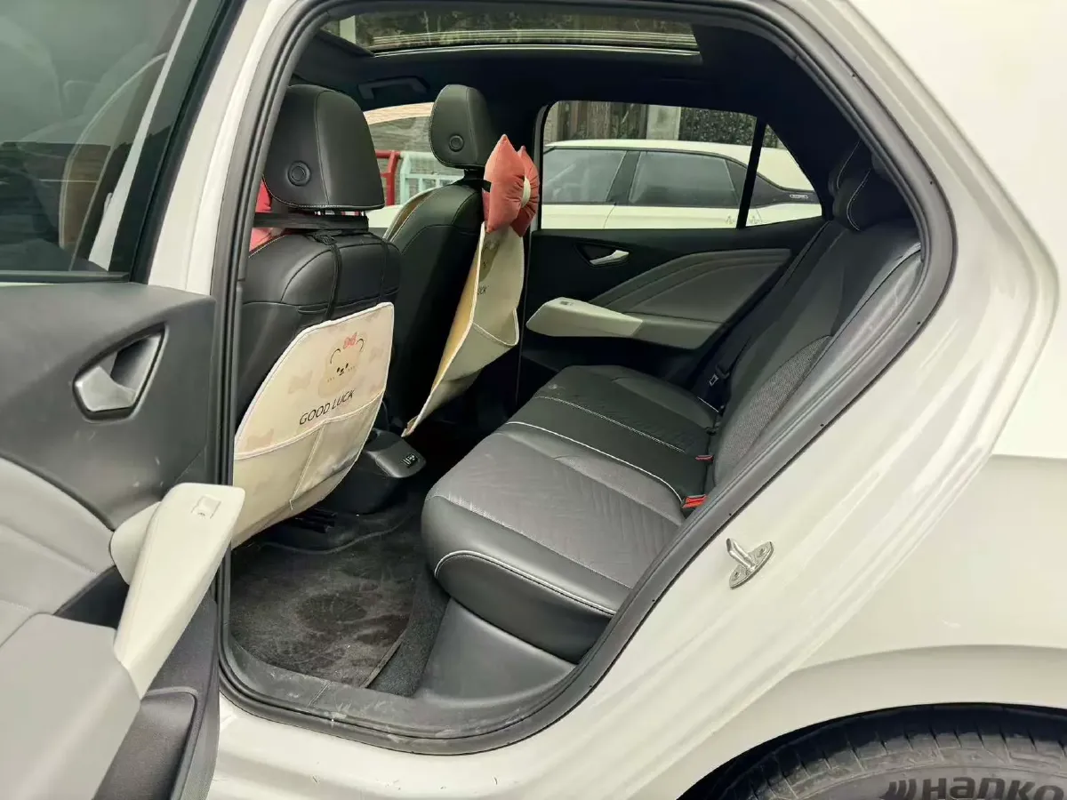 2025 Volkswagen ID.3 BEV 52.8KWH,autocango,china used car exporter,china ev exporter,chinese used car exporter,chinese used ev exporter