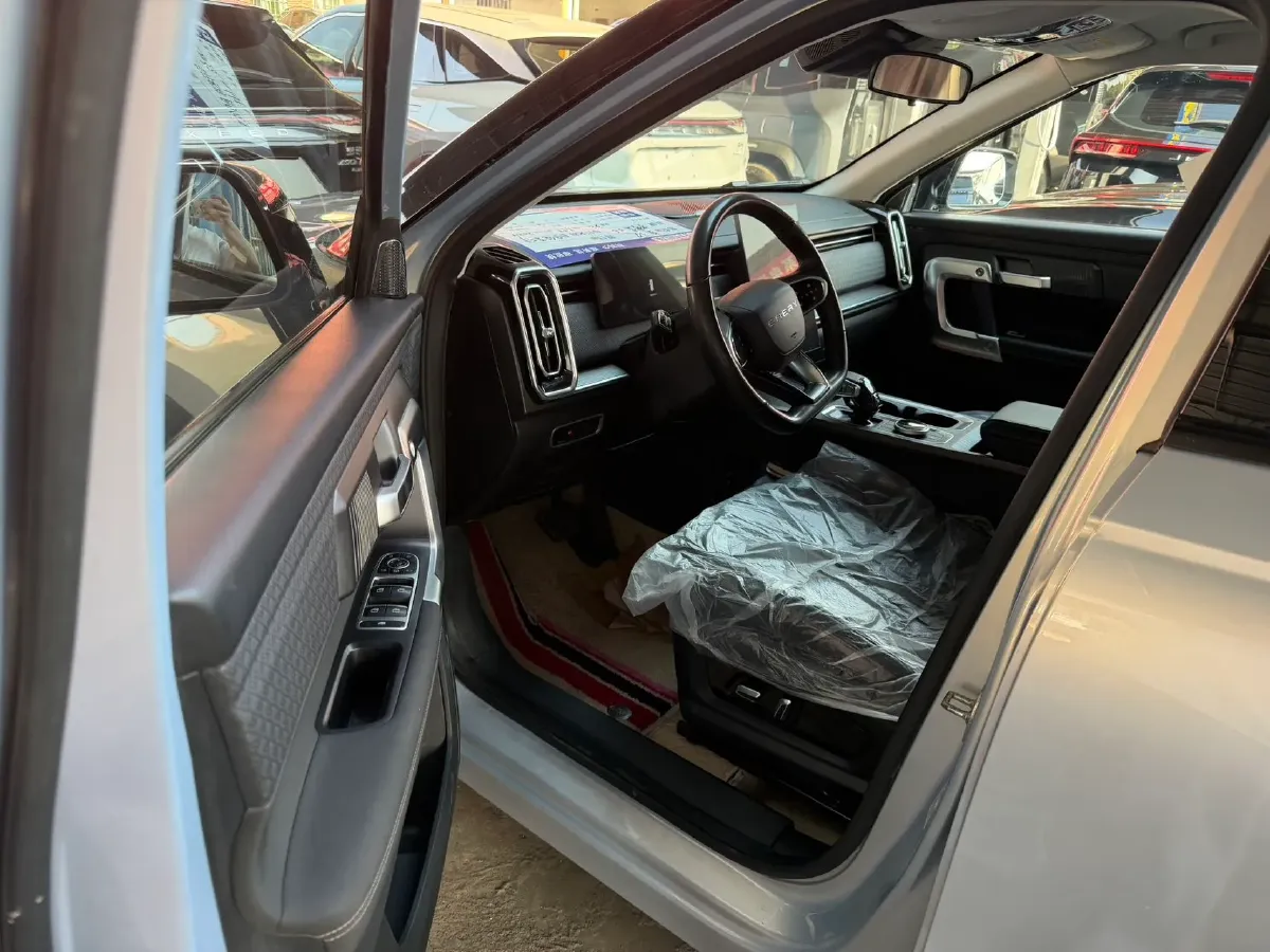 2023 Chery Exploration 06 1.6T 197HP L4 7DCT,autocango,china used car exporter,china ev exporter,chinese used car exporter,chinese used ev exporter