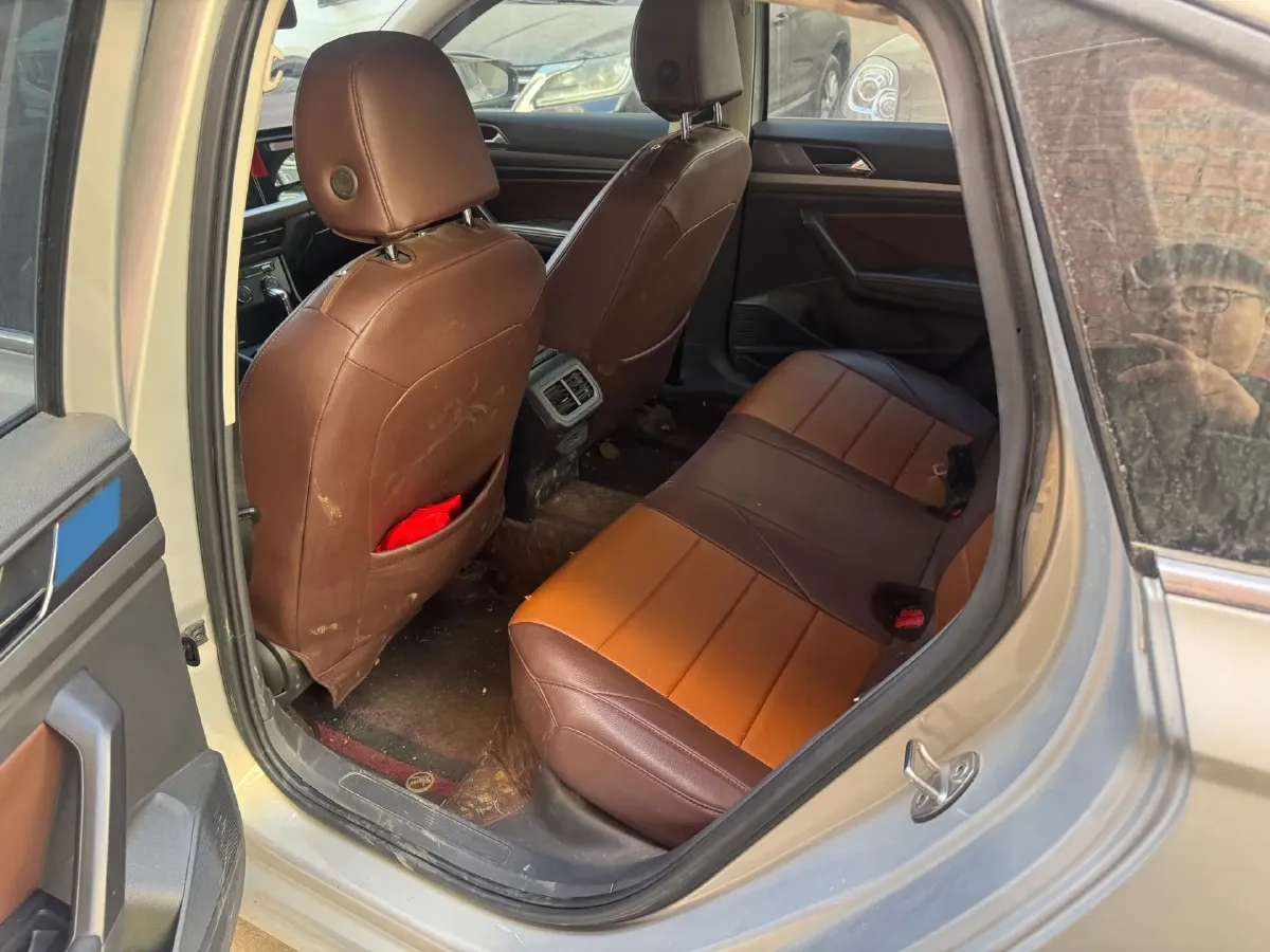 2018 Skoda Karoq 1.4T 150HP L4 7DCT,autocango,china used car exporter,china ev exporter,chinese used car exporter,chinese used ev exporter