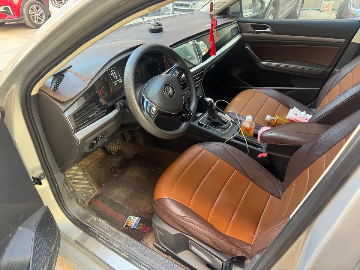 2018 Skoda Karoq 1.4T 150HP L4 7DCT,autocango,china used car exporter,china ev exporter,chinese used car exporter,chinese used ev exporter