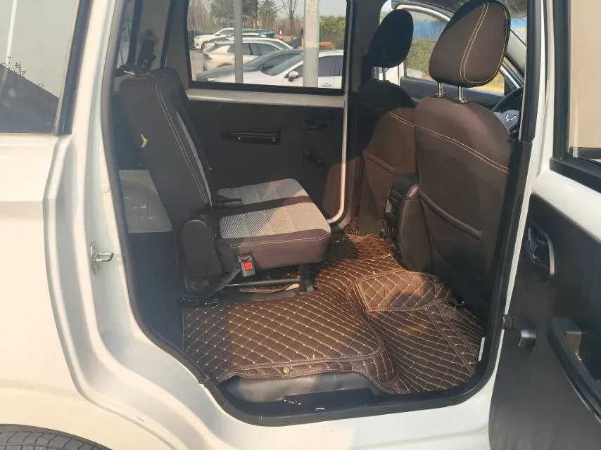 2019 WuLing HongGuang 1.5L 105HP L4 5MT,autocango,china used car exporter,china ev exporter,chinese used car exporter,chinese used ev exporter