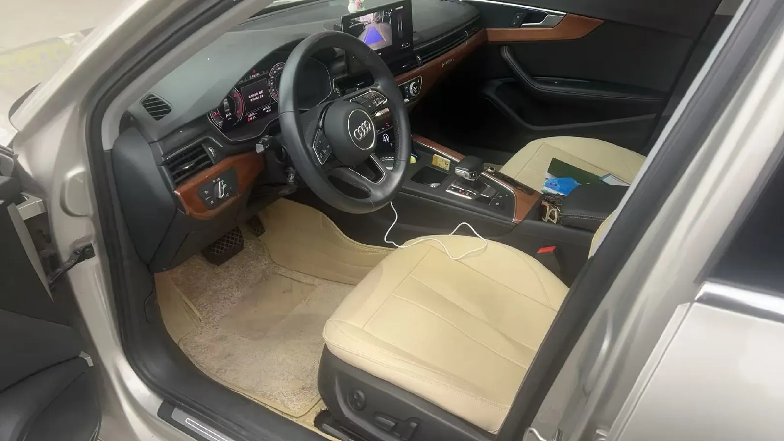 2020 Audi A4L 2.0T 190HP L4 7DCT,autocango,china used car exporter,china ev exporter,chinese used car exporter,chinese used ev exporter