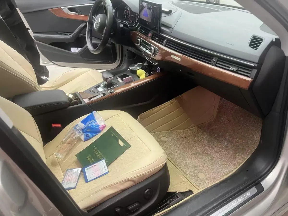 2020 Audi A4L 2.0T 190HP L4 7DCT,autocango,china used car exporter,china ev exporter,chinese used car exporter,chinese used ev exporter