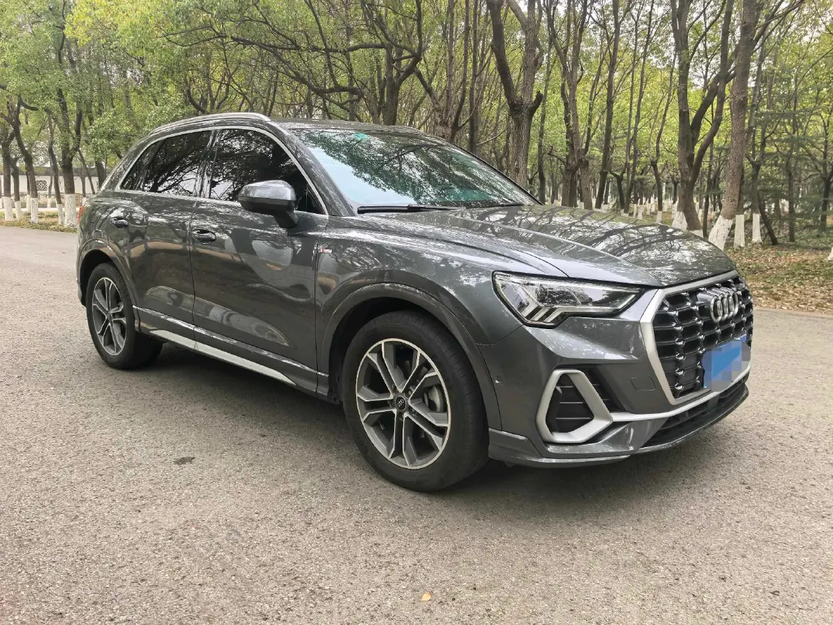 2021 Audi Q3 2.0T 186HP L4 7DCT,autocango,china used car exporter,china ev exporter,chinese used car exporter,chinese used ev exporter