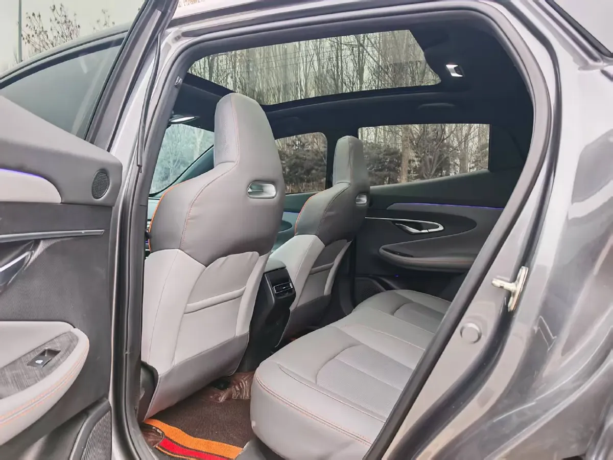 2022 ChangAn UNI-T 1.5T 188HP L4 7DCT,autocango,china used car exporter,china ev exporter,chinese used car exporter,chinese used ev exporter