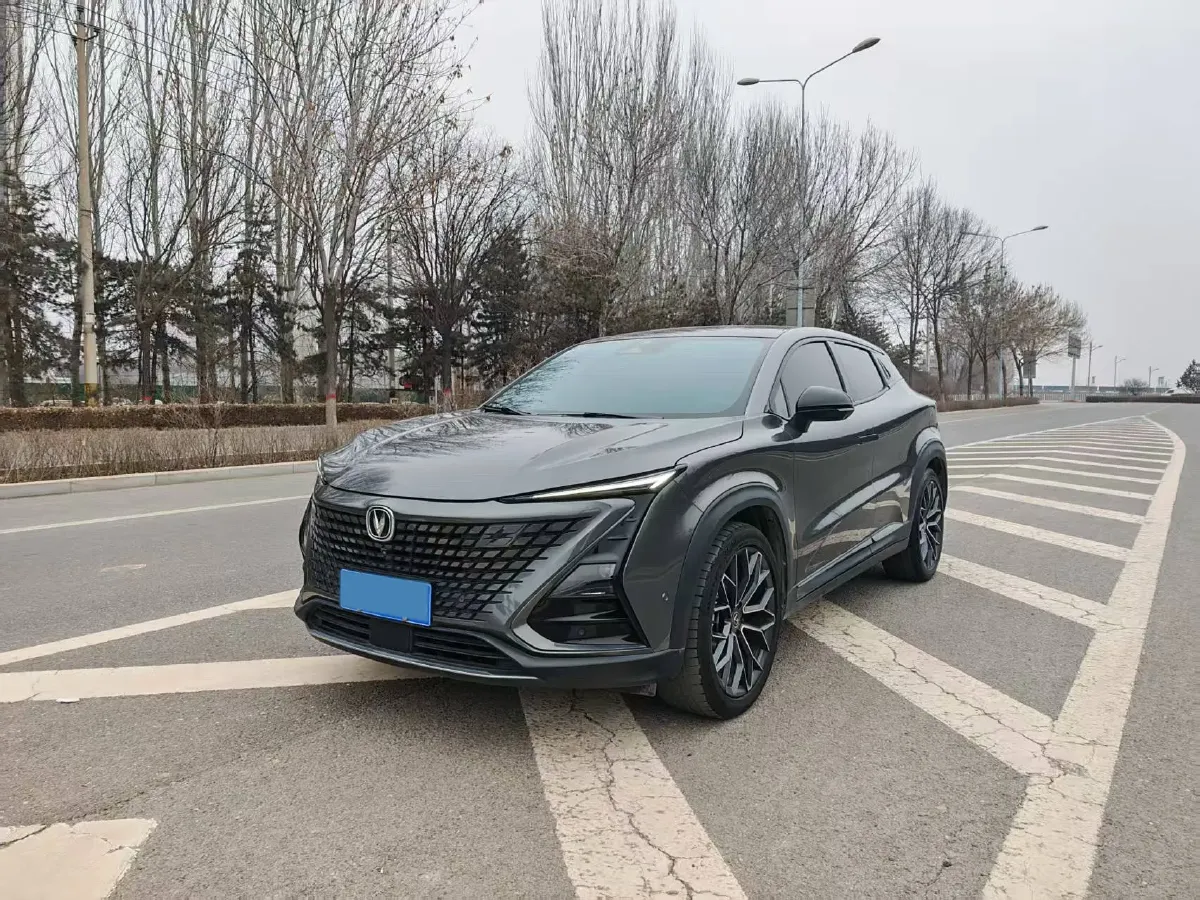 2022 ChangAn UNI-T 1.5T 188HP L4 7DCT,autocango,china used car exporter,china ev exporter,chinese used car exporter,chinese used ev exporter
