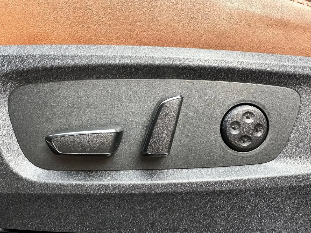 2024 Nissan Pathfinder 2.0T 252HP L4 9AT,autocango,china used car exporter,china ev exporter,chinese used car exporter,chinese used ev exporter