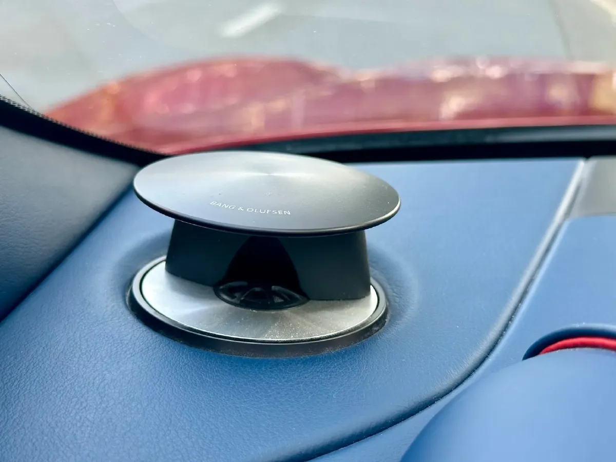 2019 Aston Martin DBS 5.2T 725HP V12 8AT,autocango,china used car exporter,china ev exporter,chinese used car exporter,chinese used ev exporter