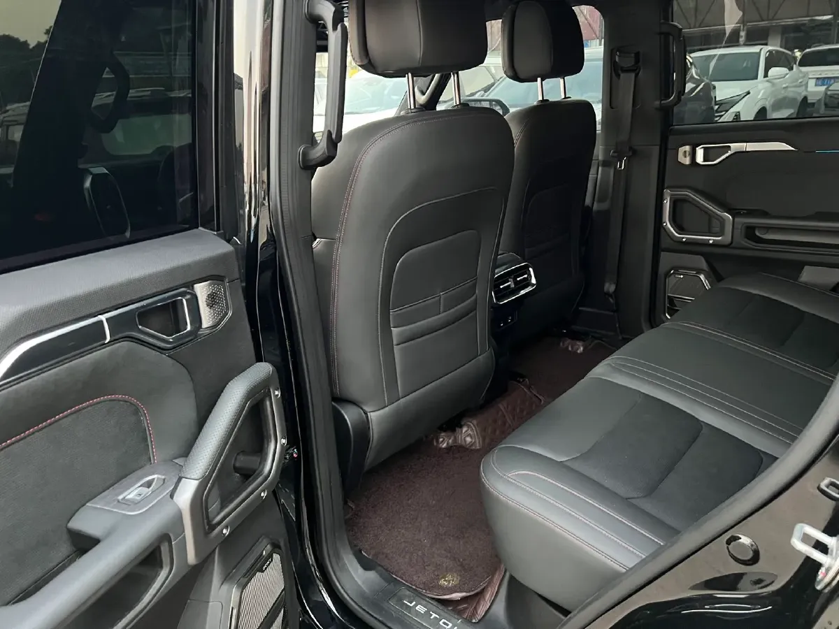 2023 Jetour Traveller 2.0T 254HP L4 8AT,autocango,china used car exporter,china ev exporter,chinese used car exporter,chinese used ev exporter