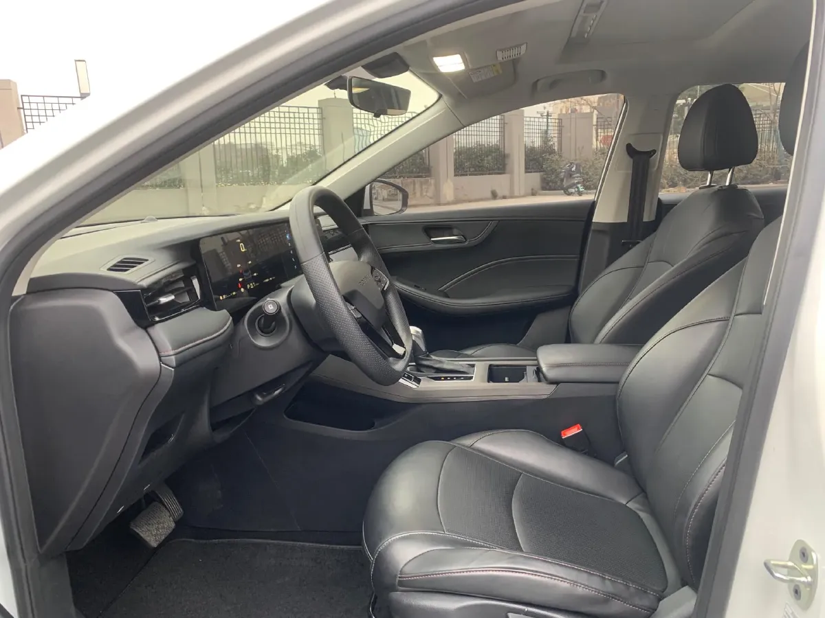 2022 MG 5 Scorpio 1.5T 181HP L4 7DCT,autocango,china used car exporter,china ev exporter,chinese used car exporter,chinese used ev exporter