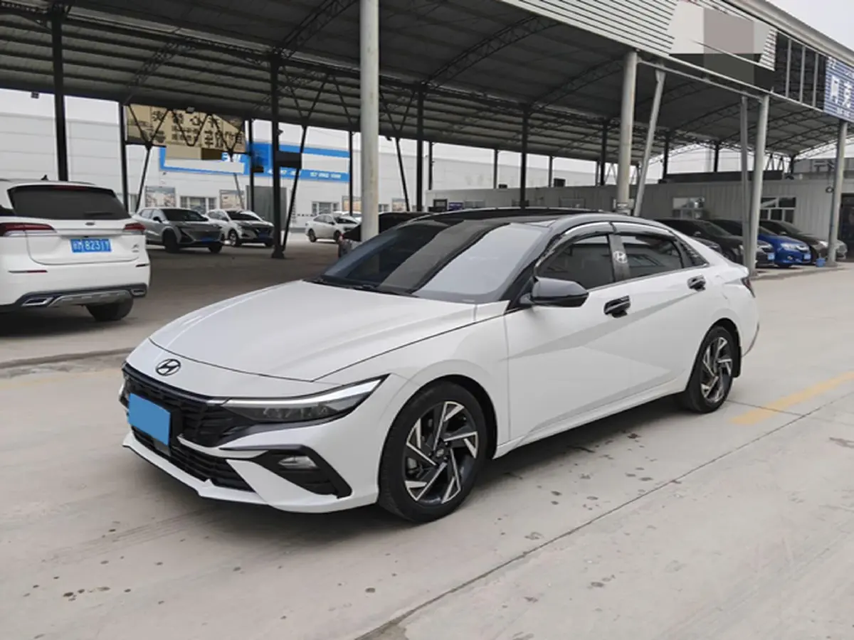 2023 Hyundai Elantra 1.5L 115HP L4 CVT