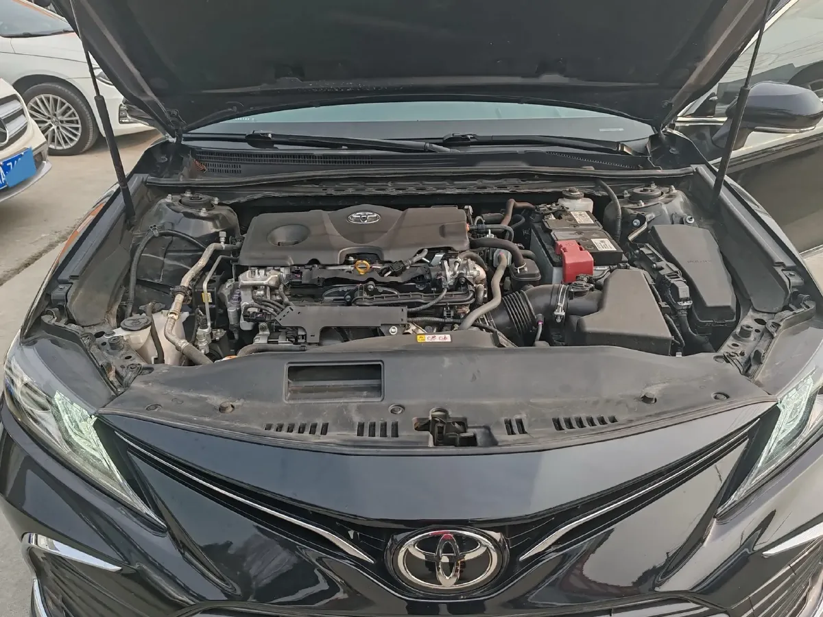 2021 Toyota Camry 2.5L 209HP L4 8AT,autocango,china used car exporter,china ev exporter,chinese used car exporter,chinese used ev exporter