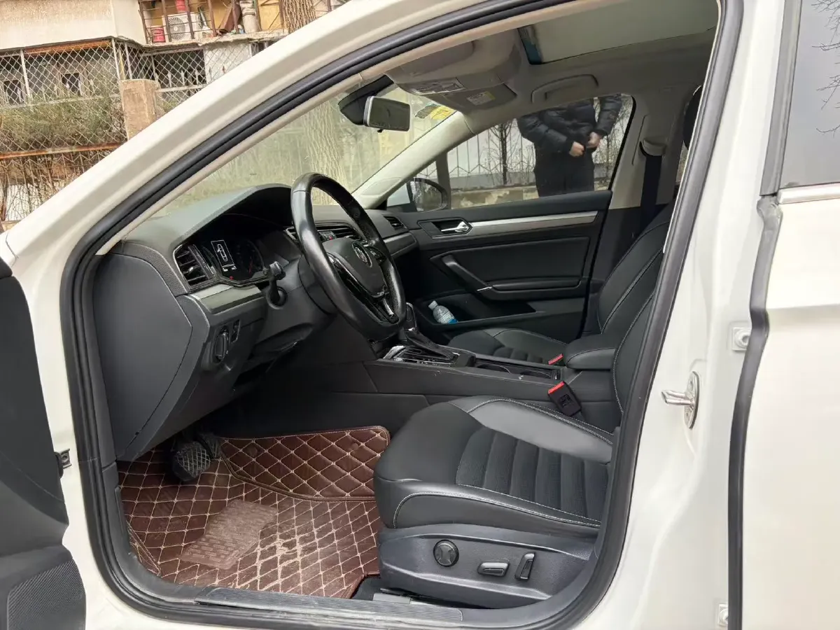 2019 Volkswagen Passat 1.4T 150HP L4 7DCT,autocango,china used car exporter,china ev exporter,chinese used car exporter,chinese used ev exporter