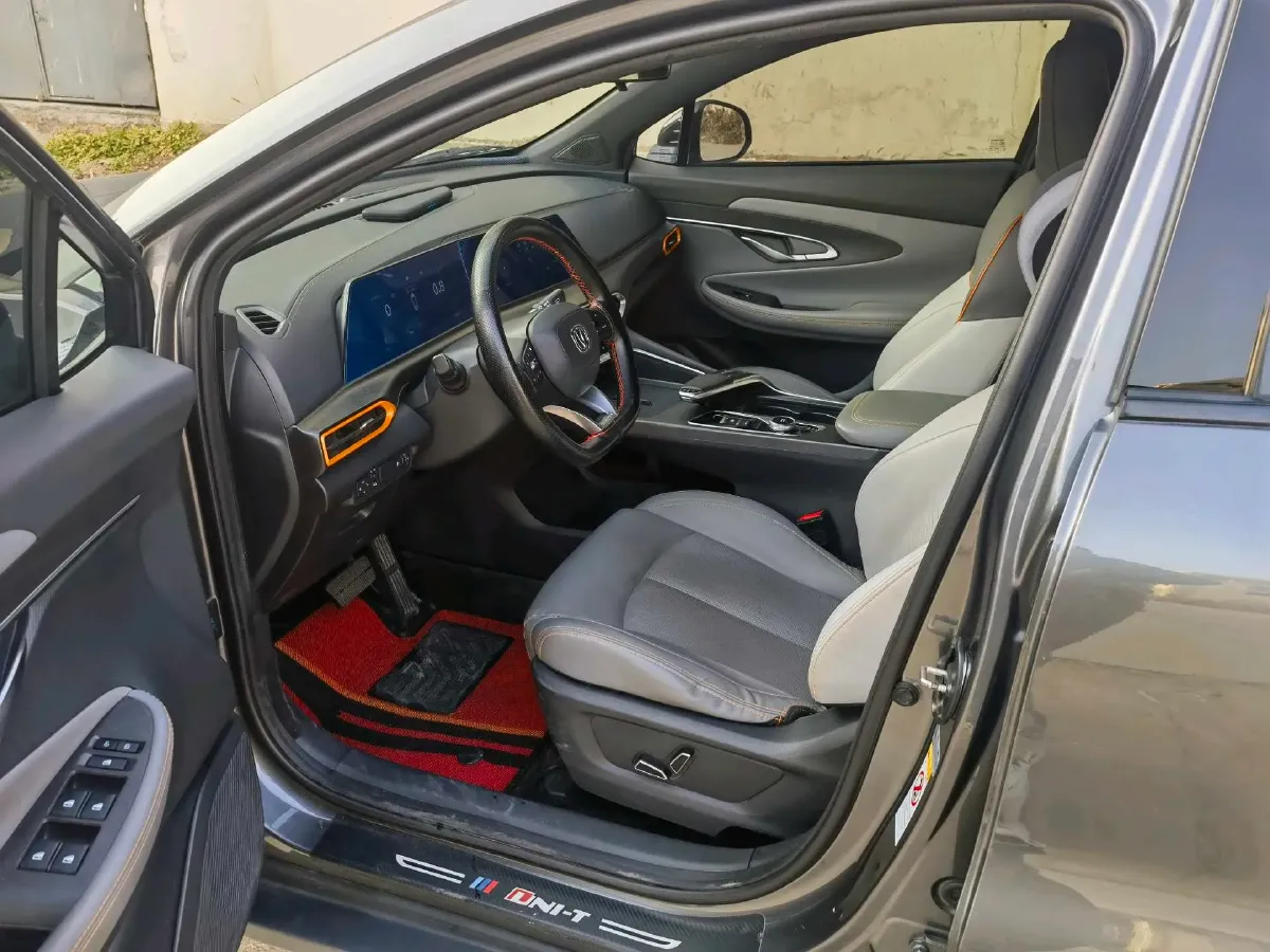 2022 ChangAn UNI-T 1.5T 188HP L4 7DCT,autocango,china used car exporter,china ev exporter,chinese used car exporter,chinese used ev exporter