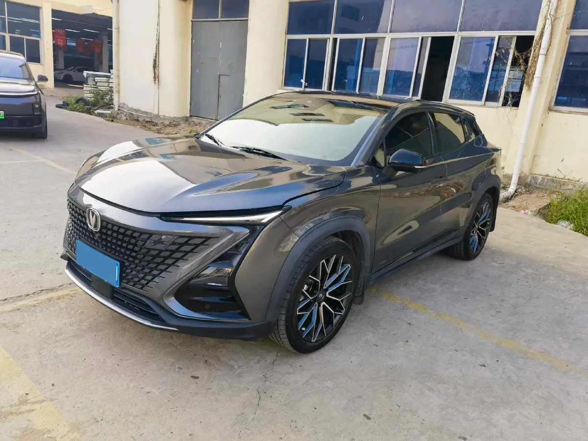 2022 ChangAn UNI-T 1.5T 188HP L4 7DCT,autocango,china used car exporter,china ev exporter,chinese used car exporter,chinese used ev exporter