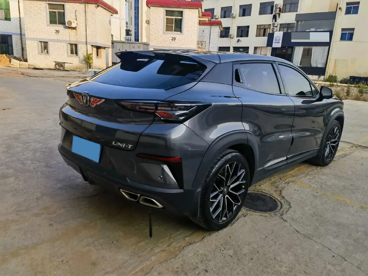 2022 ChangAn UNI-T 1.5T 188HP L4 7DCT,autocango,china used car exporter,china ev exporter,chinese used car exporter,chinese used ev exporter
