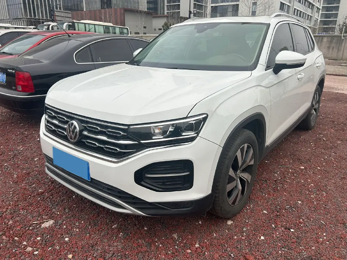 2019 Jeep Cherokee 2.0T 234HP L4 9AT