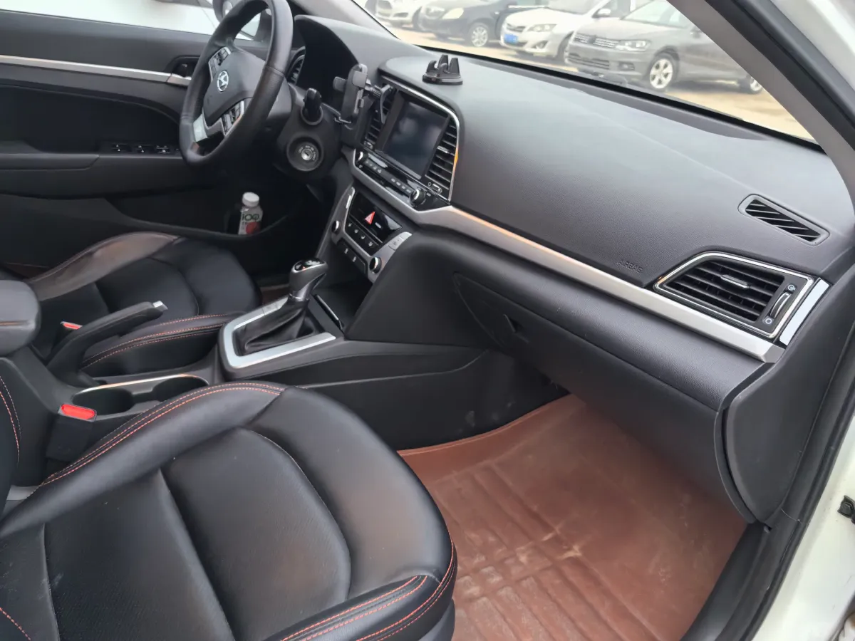 2016 Hyundai Elantra 1.6L 130HP L4 6AT,autocango,china used car exporter,china ev exporter,chinese used car exporter,chinese used ev exporter