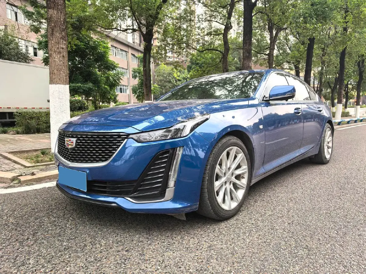 2021 Cadillac CT5 2.0T 237HP L4 10AT