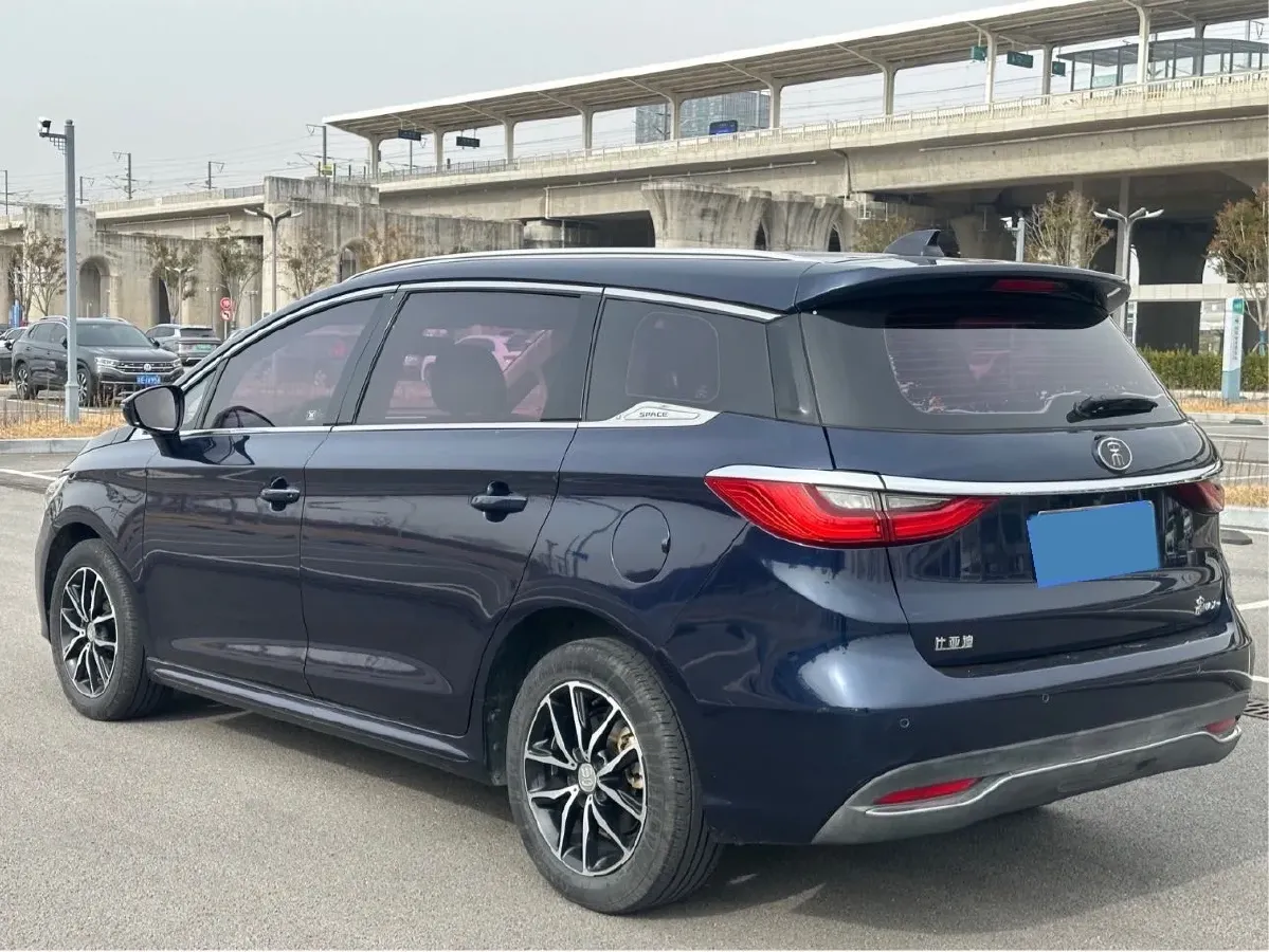 2018 BYD Song MAX 1.5T 154HP L4 6DCT,autocango,china used car exporter,china ev exporter,chinese used car exporter,chinese used ev exporter