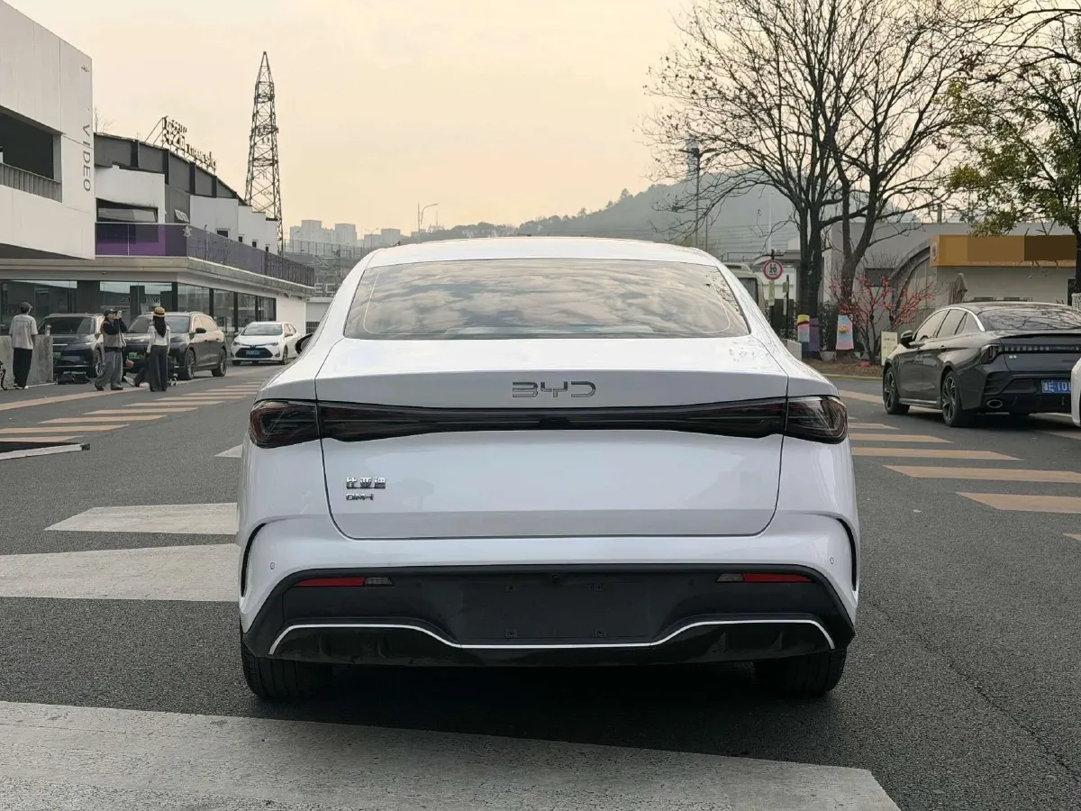 2024 BYD Seal 06 1.5L 101HP L4 E-CVT PHEV 15.87KWH,autocango,china used car exporter,china ev exporter,chinese used car exporter,chinese used ev exporter