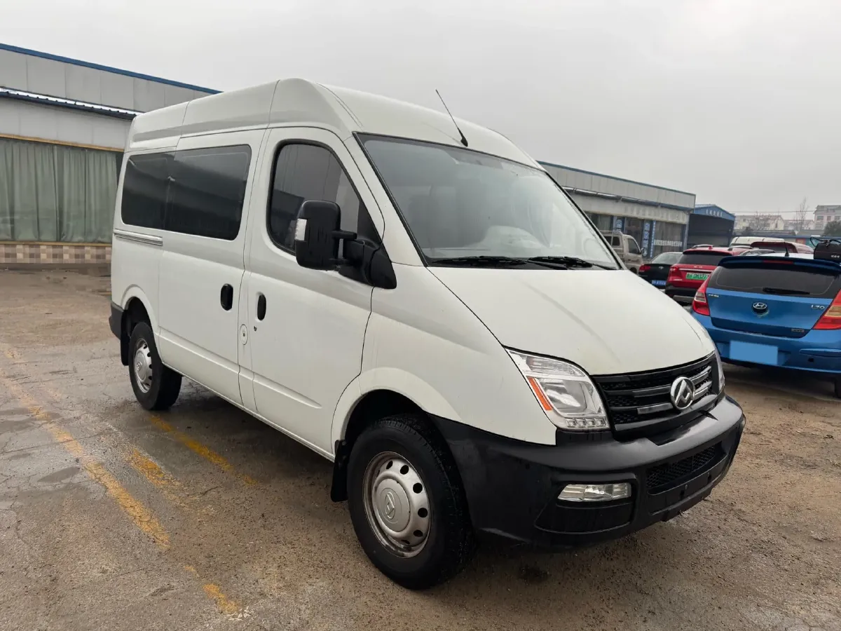 2018 MAXUS XinTu V80 2.5T 136HP L4 6MT,autocango,china used car exporter,china ev exporter,chinese used car exporter,chinese used ev exporter