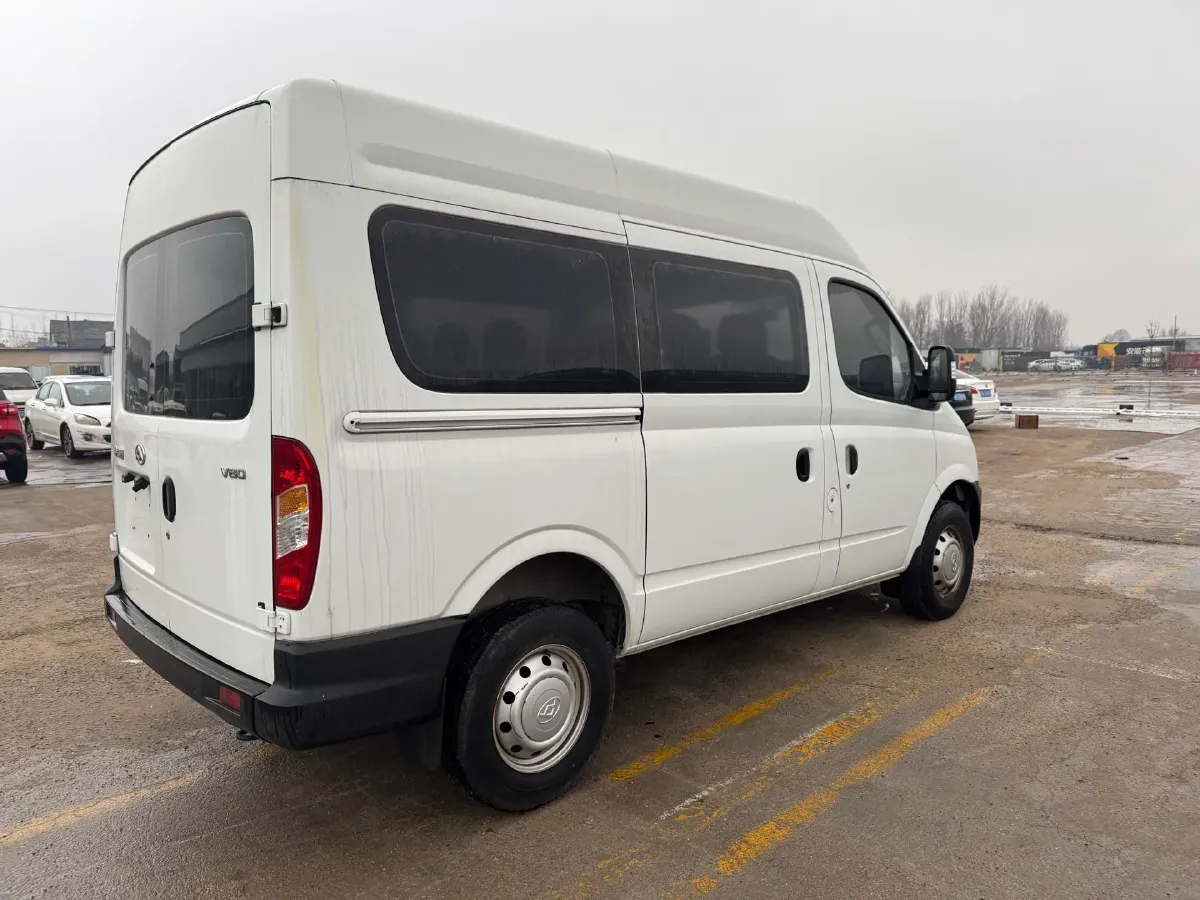 2018 MAXUS XinTu V80 2.5T 136HP L4 6MT,autocango,china used car exporter,china ev exporter,chinese used car exporter,chinese used ev exporter
