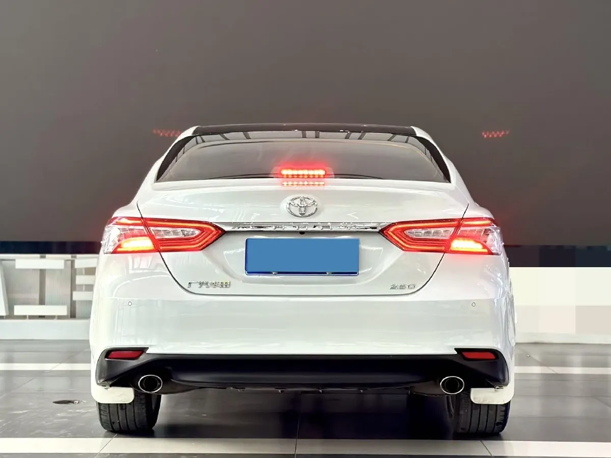 2019 Toyota Camry 2.5L 209HP L4 8AT,autocango,china used car exporter,china ev exporter,chinese used car exporter,chinese used ev exporter