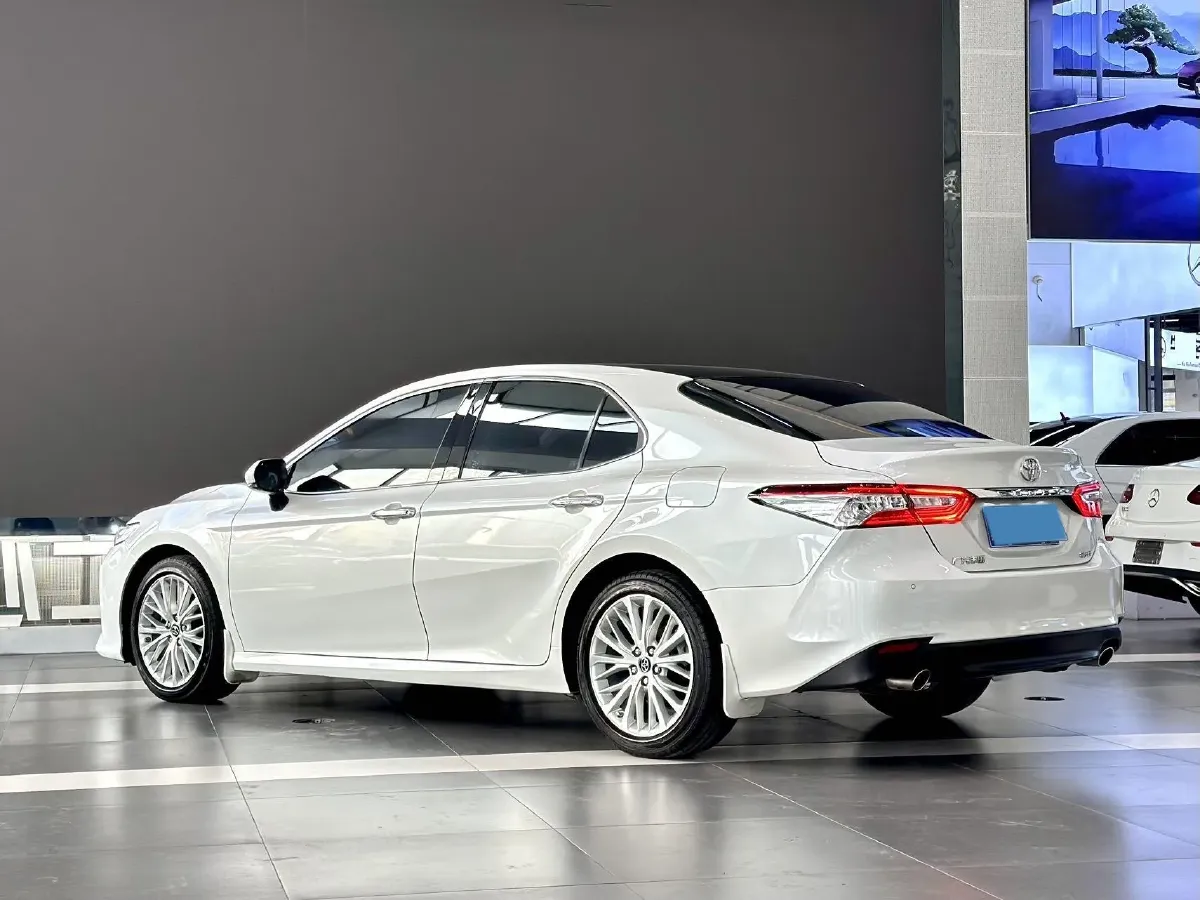 2019 Toyota Camry 2.5L 209HP L4 8AT,autocango,china used car exporter,china ev exporter,chinese used car exporter,chinese used ev exporter