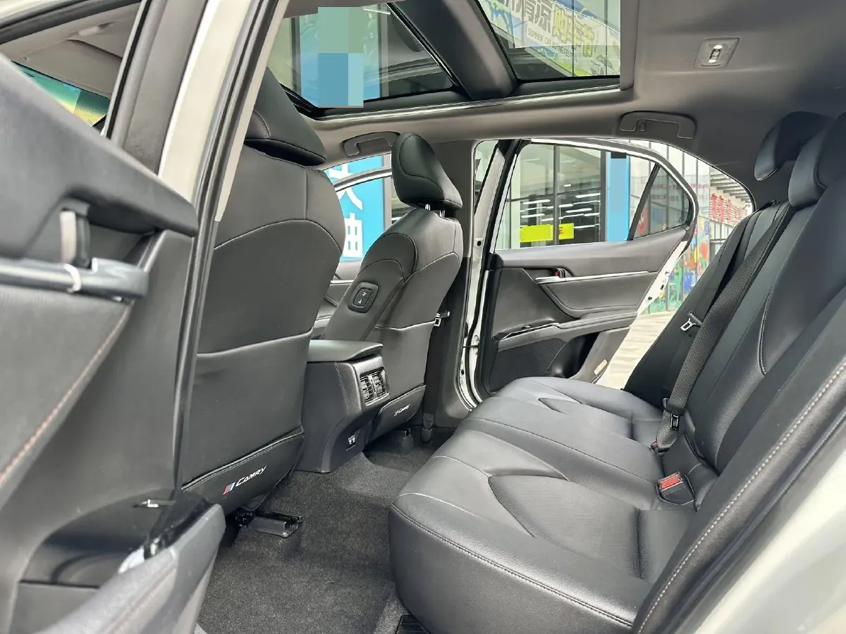 2019 Toyota Camry 2.5L 209HP L4 8AT,autocango,china used car exporter,china ev exporter,chinese used car exporter,chinese used ev exporter