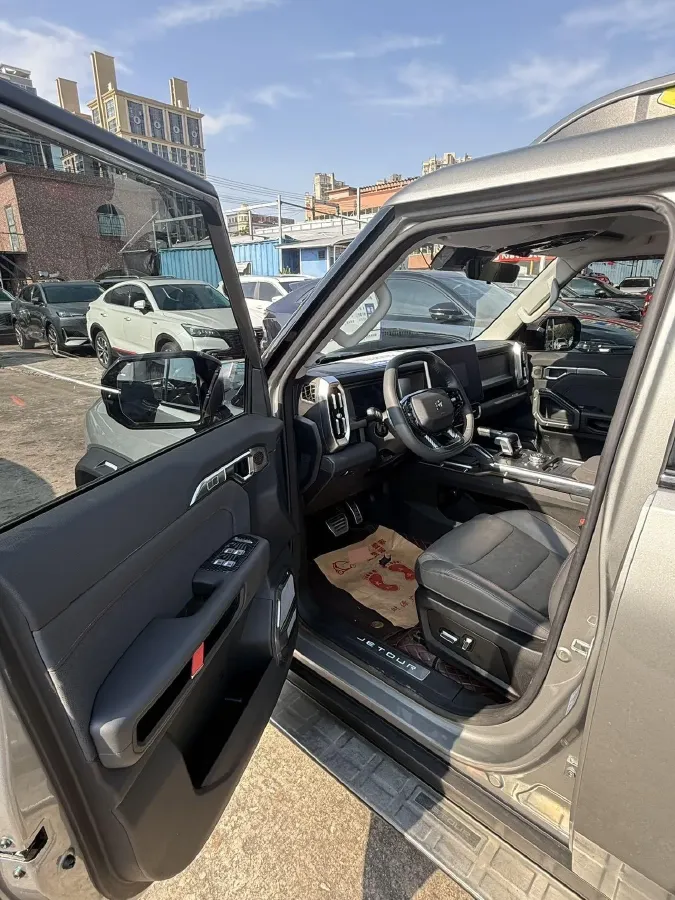 2024 Jetour Traveller 2.0T 254HP L4 7DCT,autocango,china used car exporter,china ev exporter,chinese used car exporter,chinese used ev exporter