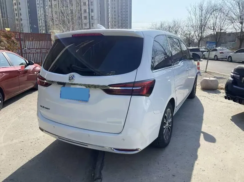2022 Buick GL8 2.0T 237HP L4 9AT,autocango,china used car exporter,china ev exporter,chinese used car exporter,chinese used ev exporter