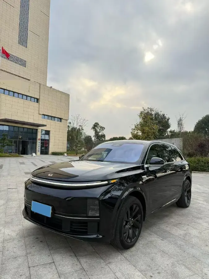 2023 Li L7 Range Extended 154HP REEV 40.9KWH