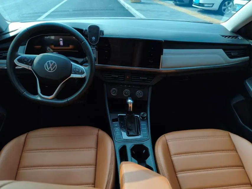 2024 Volkswagen Bora 1.2T 116HP L4 7DCT,autocango,china used car exporter,china ev exporter,chinese used car exporter,chinese used ev exporter