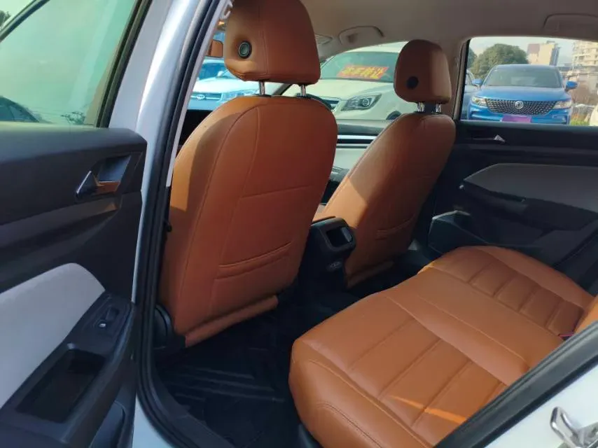 2024 Volkswagen Bora 1.2T 116HP L4 7DCT,autocango,china used car exporter,china ev exporter,chinese used car exporter,chinese used ev exporter