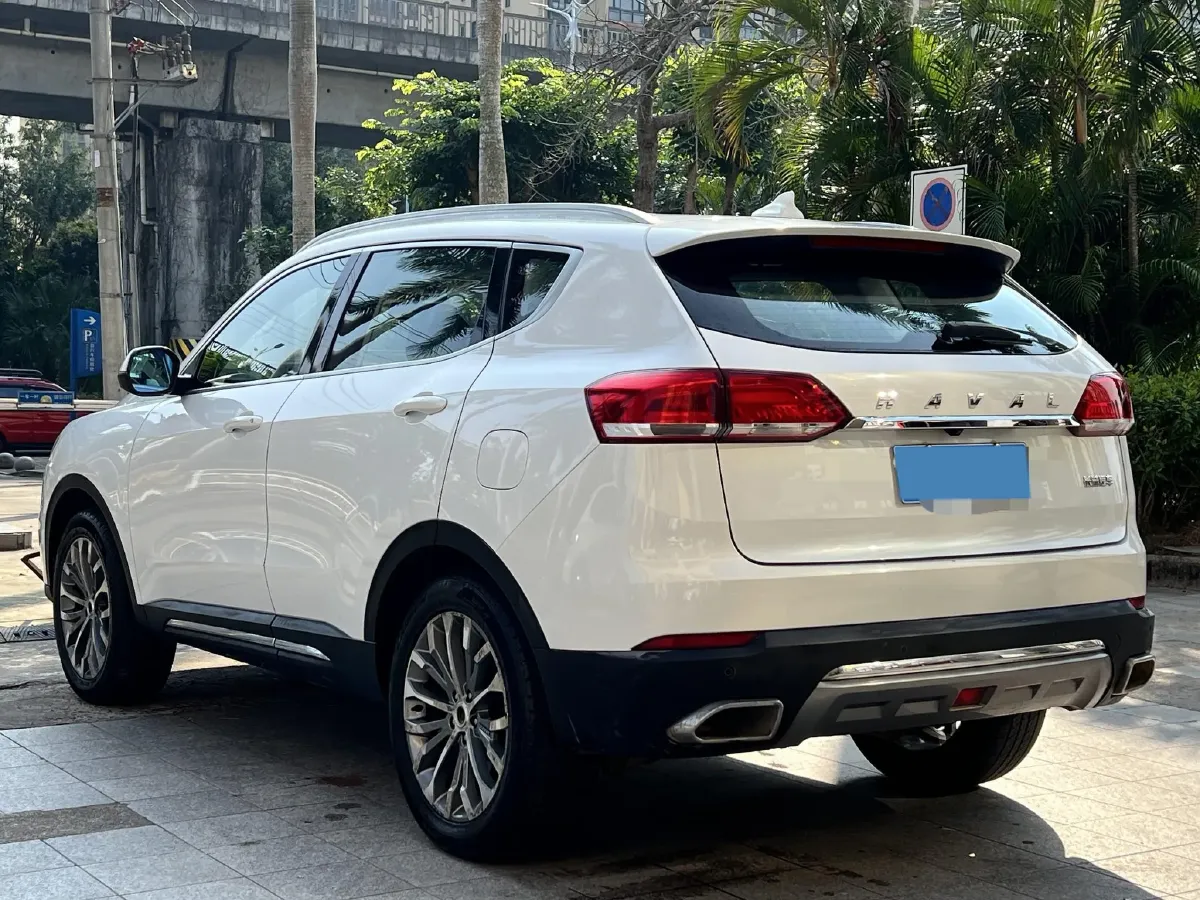 2018 Haval H6 1.5T 169HP L4 7DCT,autocango,china used car exporter,china ev exporter,chinese used car exporter,chinese used ev exporter