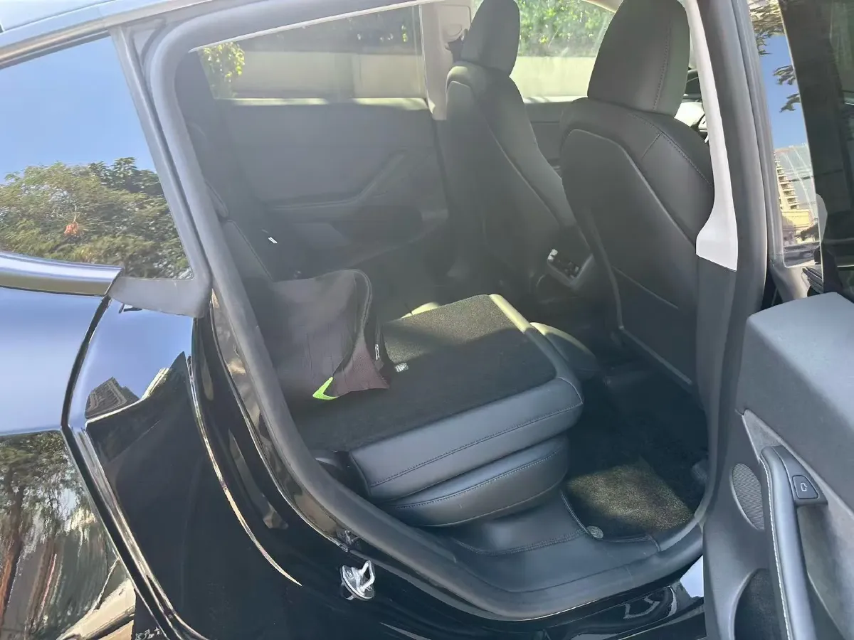 2022 Tesla Model Y BEV 60KWH,autocango,china used car exporter,china ev exporter,chinese used car exporter,chinese used ev exporter