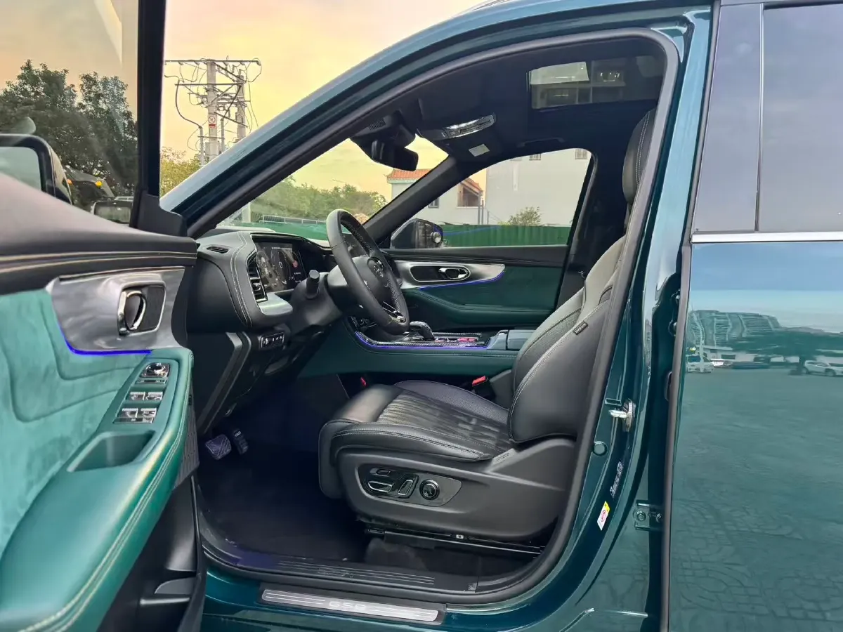 2022 GAC Trumpchi GS8 2.0T 190HP L4 E-CVT Hybrid,autocango,china used car exporter,china ev exporter,chinese used car exporter,chinese used ev exporter