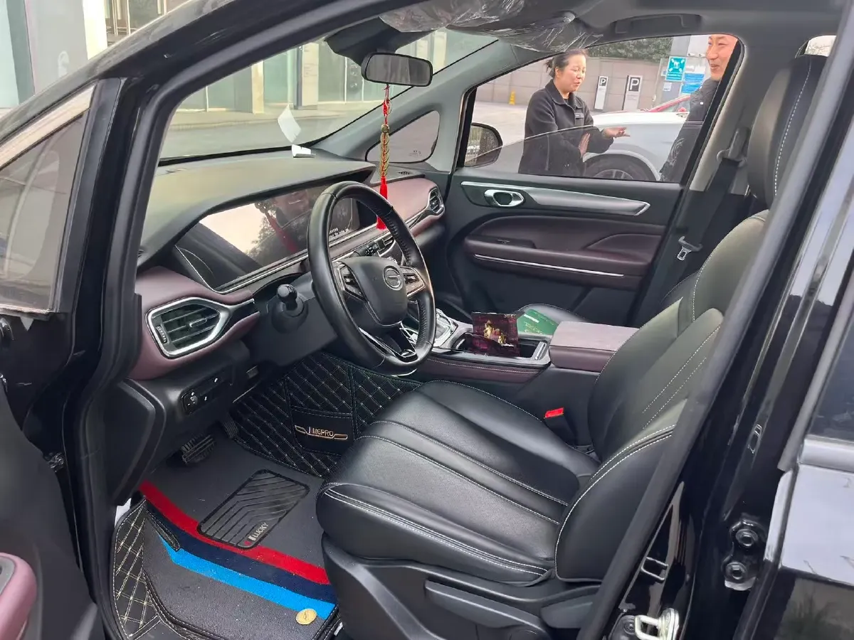 2021 GAC Trumpchi M6 1.5T 169HP L4 7DCT,autocango,china used car exporter,china ev exporter,chinese used car exporter,chinese used ev exporter