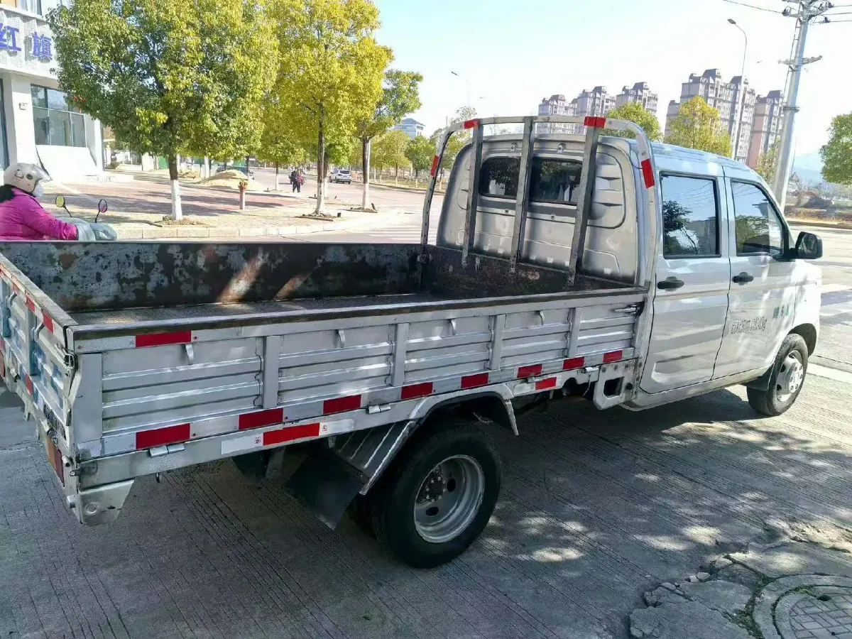 2022 WuLing RongGuang New Truck 1.8L 125HP L4 5MT,autocango,china used car exporter,china ev exporter,chinese used car exporter,chinese used ev exporter