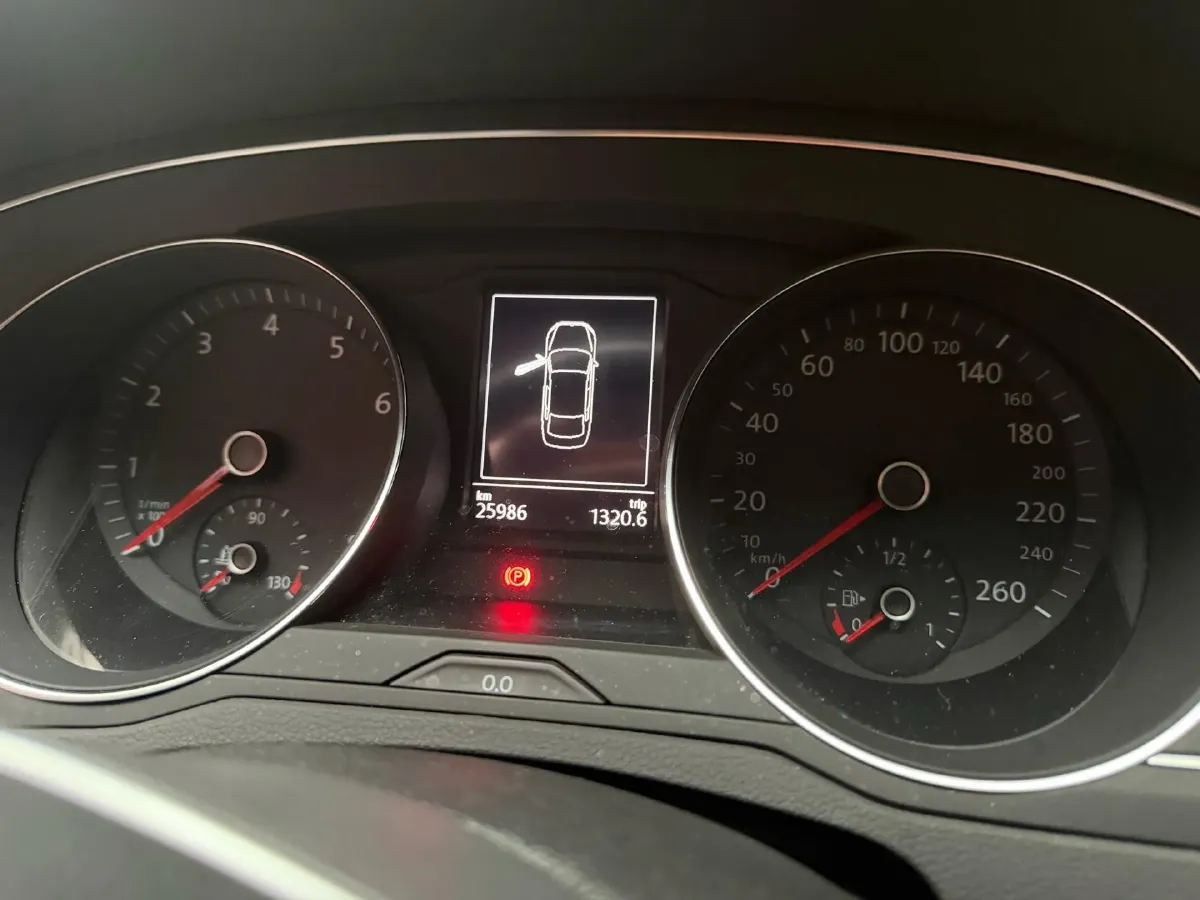 2019 Citroen C6 1.6T 170HP L4 6AT,autocango,china used car exporter,china ev exporter,chinese used car exporter,chinese used ev exporter