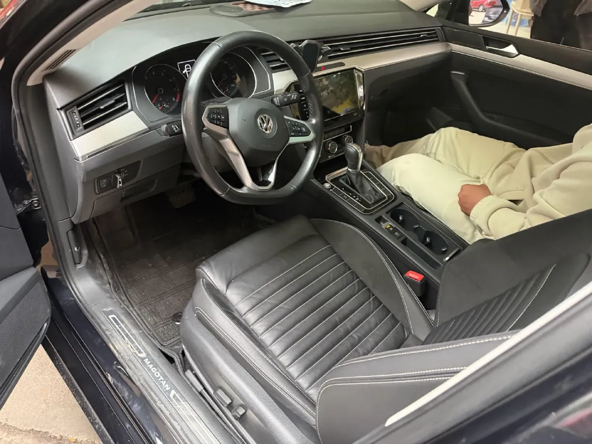 2019 Citroen C6 1.6T 170HP L4 6AT,autocango,china used car exporter,china ev exporter,chinese used car exporter,chinese used ev exporter