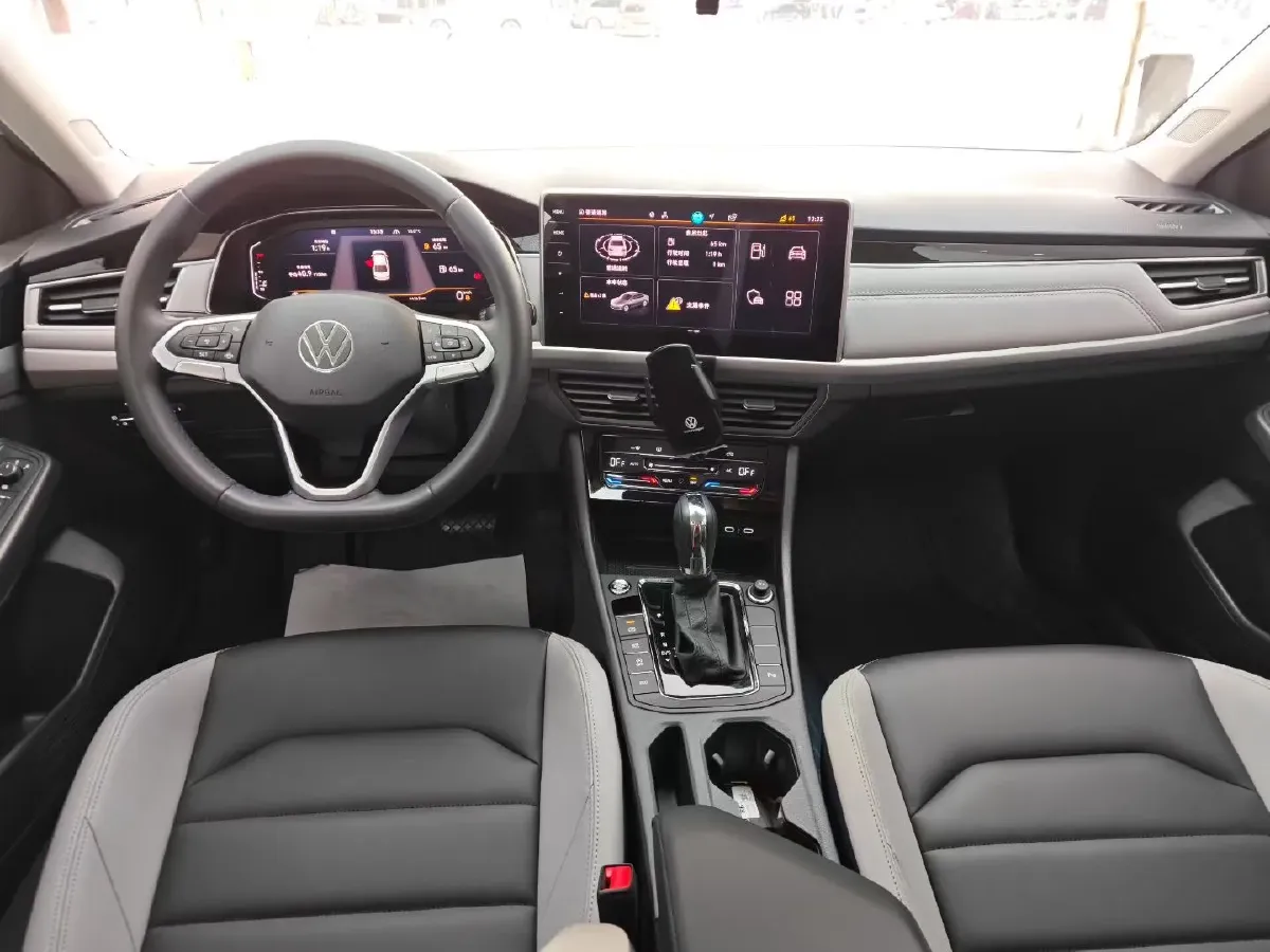 2023 Volkswagen Bora 1.5T 160HP L4 7DCT,autocango,china used car exporter,china ev exporter,chinese used car exporter,chinese used ev exporter