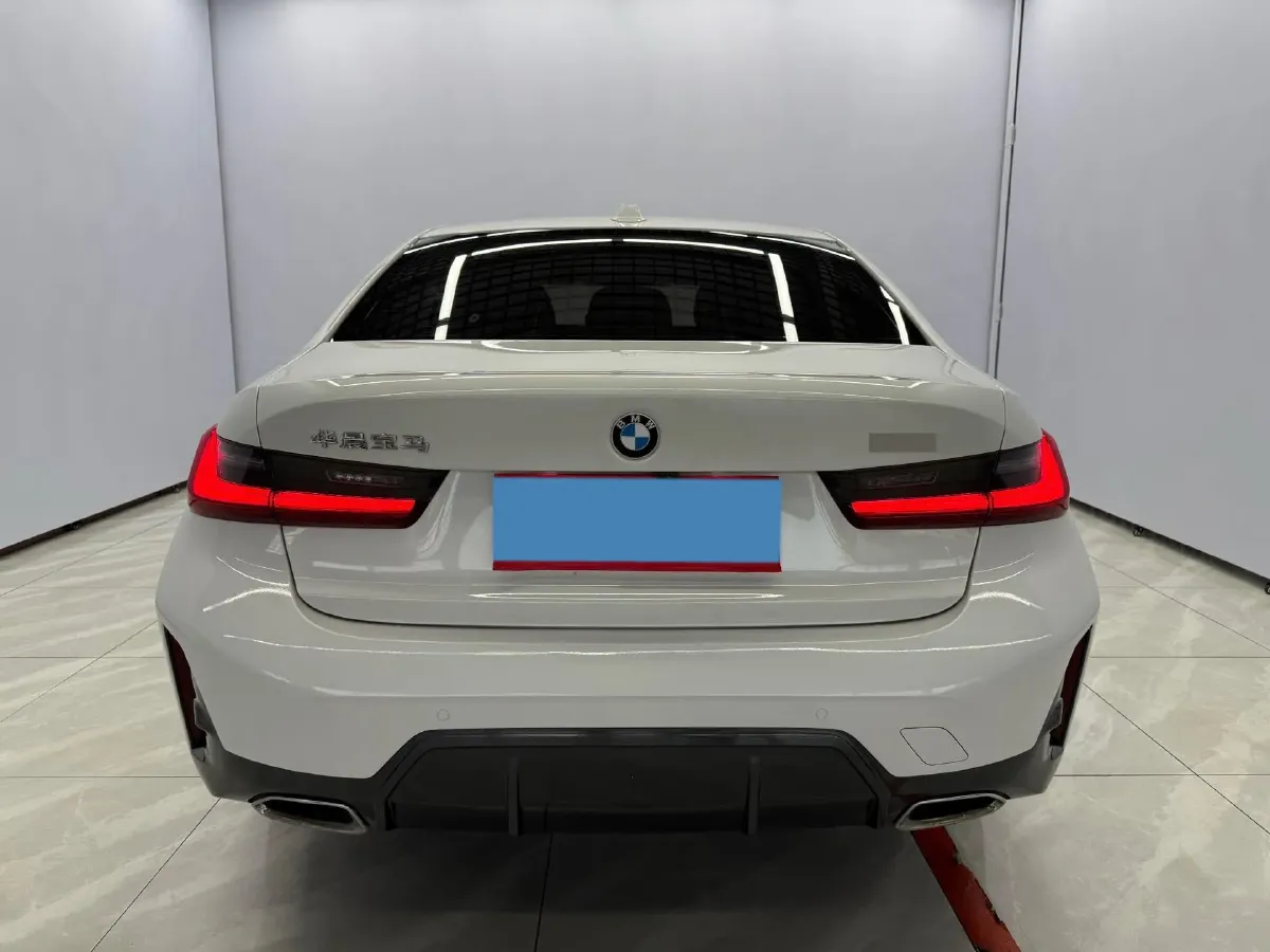 2023 BMW 3 Series 2.0T 156HP L4 8AT,autocango,china used car exporter,china ev exporter,chinese used car exporter,chinese used ev exporter